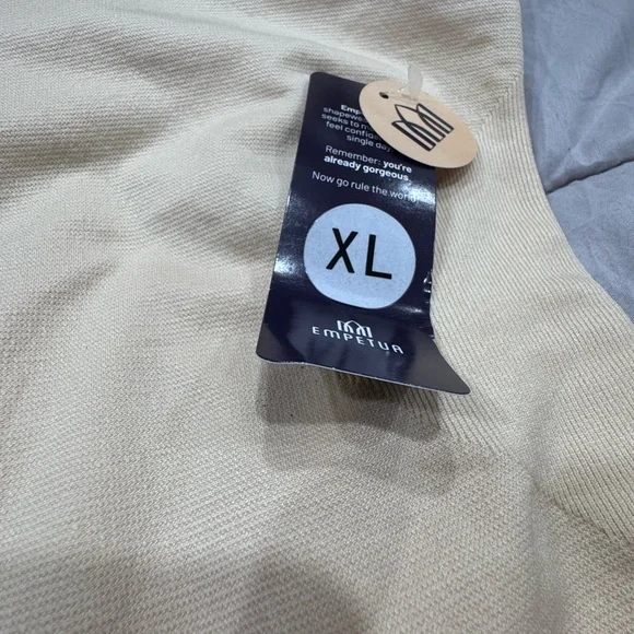 Women's Cream Shapewear Boyshort - Picture 2 of 5